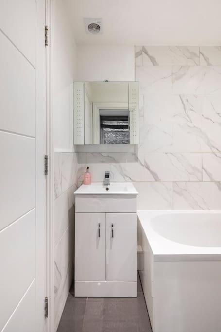 Beautiful Brighton Apartment, 5Min Walk To Beach Εξωτερικό φωτογραφία
