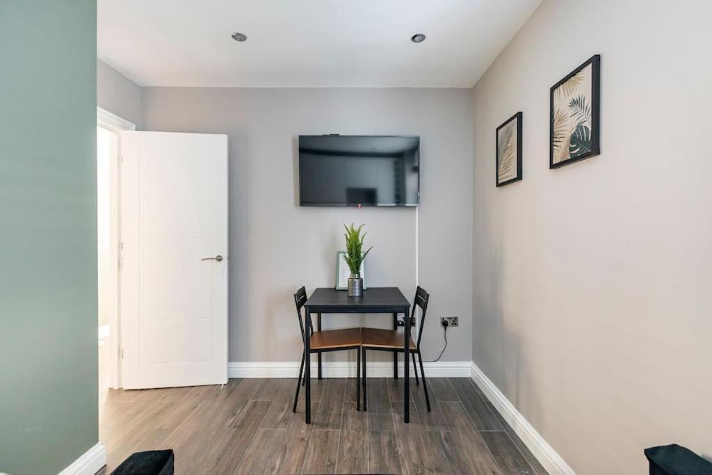Beautiful Brighton Apartment, 5Min Walk To Beach Εξωτερικό φωτογραφία